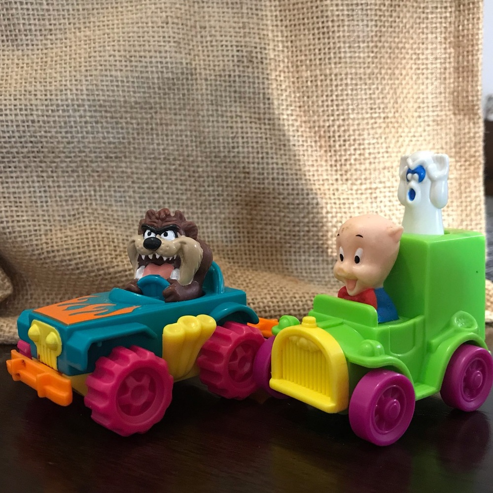 Vintage Warner Bro’s toys